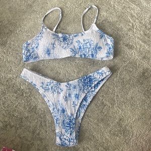 BRAND NEW Triangl dupe bikini
